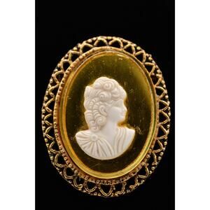 Vintage Cameo Pin Brooch Pendant Mirrored Yellow Lucite Antiqued Gold 70s BinAL